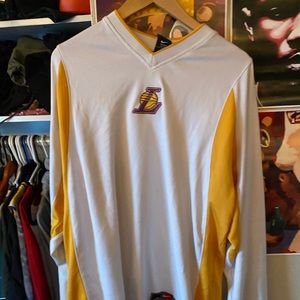 Lakers warm up shirt